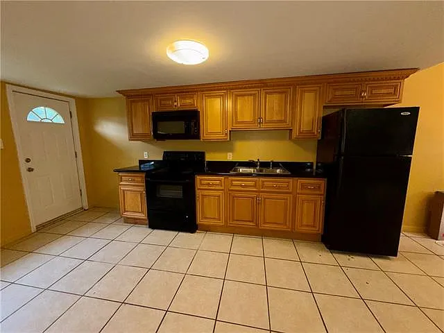 1 bed, 1.0 bath, 670 sqft, $1,200 — Photo 3