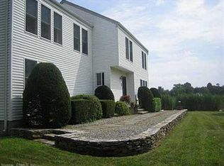 5 Barton Ave, Old Saybrook, CT 06475