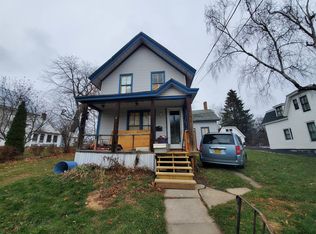 16 Poole Ave, Gloversville, NY 12078