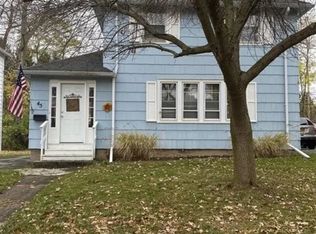 45 Parkview Ter, Rochester, NY 14617