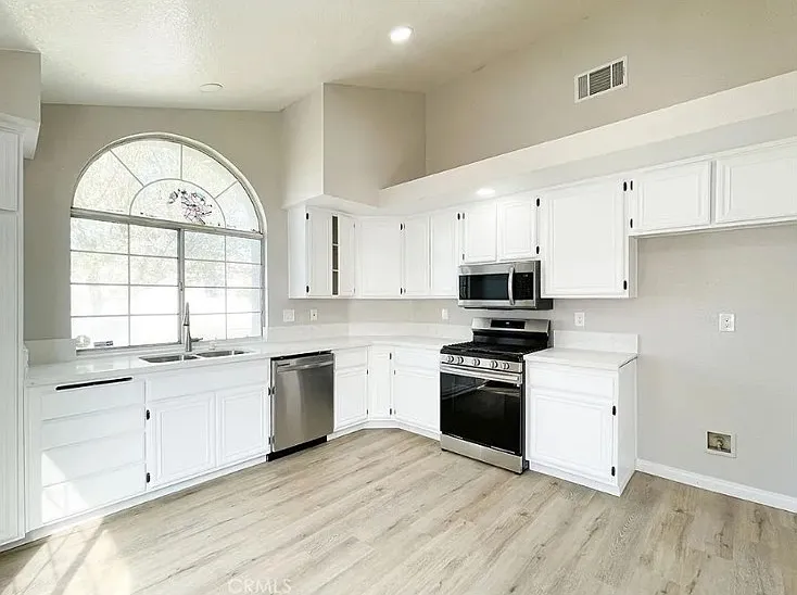 44836 Benald St — Photo 14