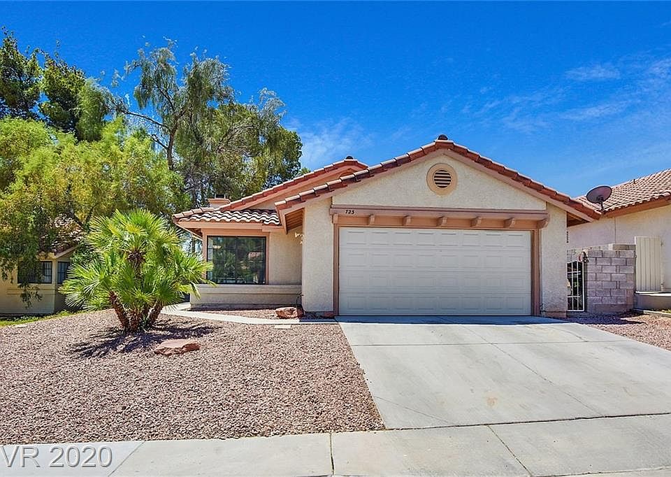1st image of 723 Whispering Palms Dr