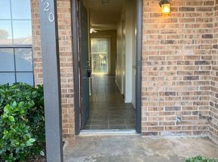 720 W Collins St, Denton, TX 76201