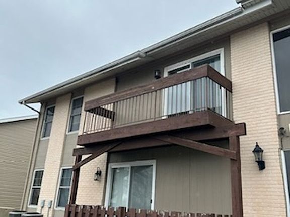 2nd image of 120 E Van Lake Dr #8