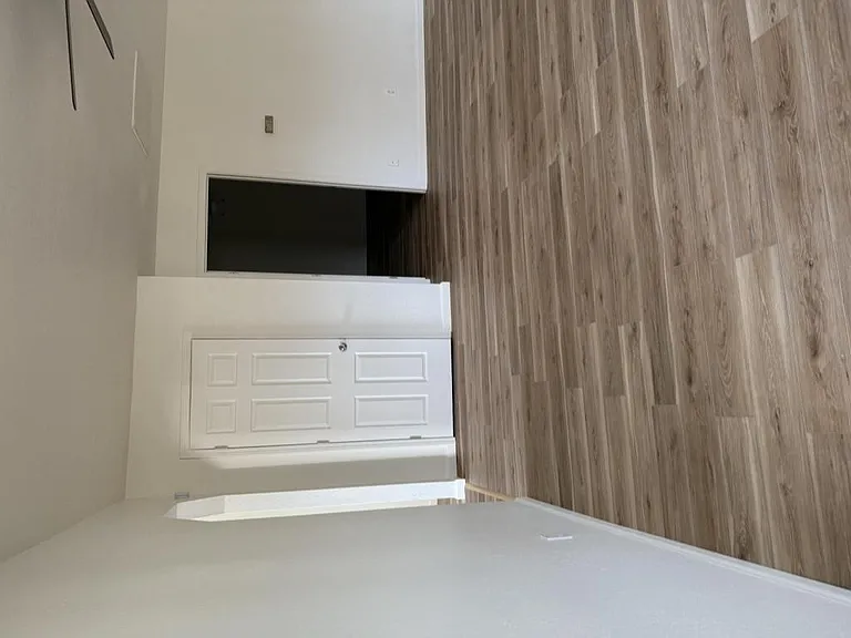 604 W Jackson St — Photo 15