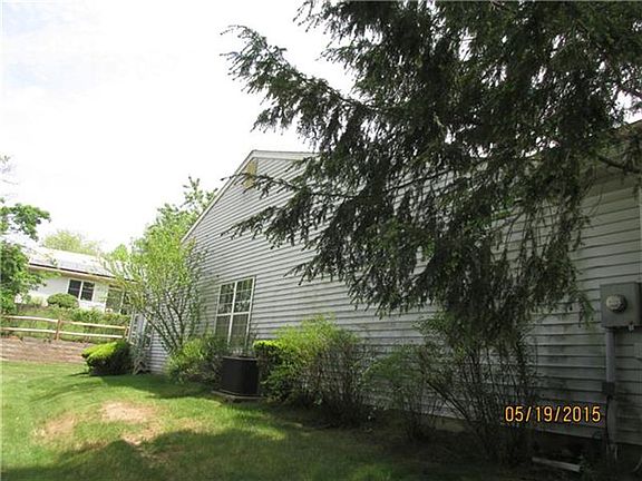 2nd image of 12 Willowwood Ct