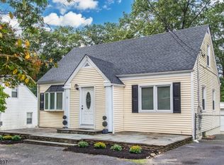 31 Hibernia Rd, Rockaway, NJ 07866