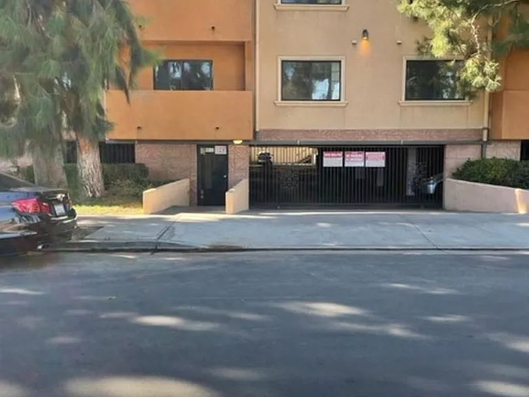 7235 Baird Avenue — Photo 8