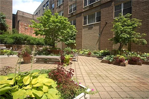 Rented by Manhattan Skyline | media 5
