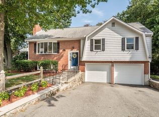 18 Arrow Cir, Reading, MA 01867