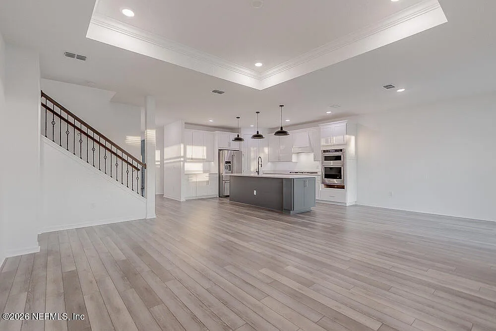 4 bed, 3.0 bath, 2782 sqft, $3,250 — Photo 3