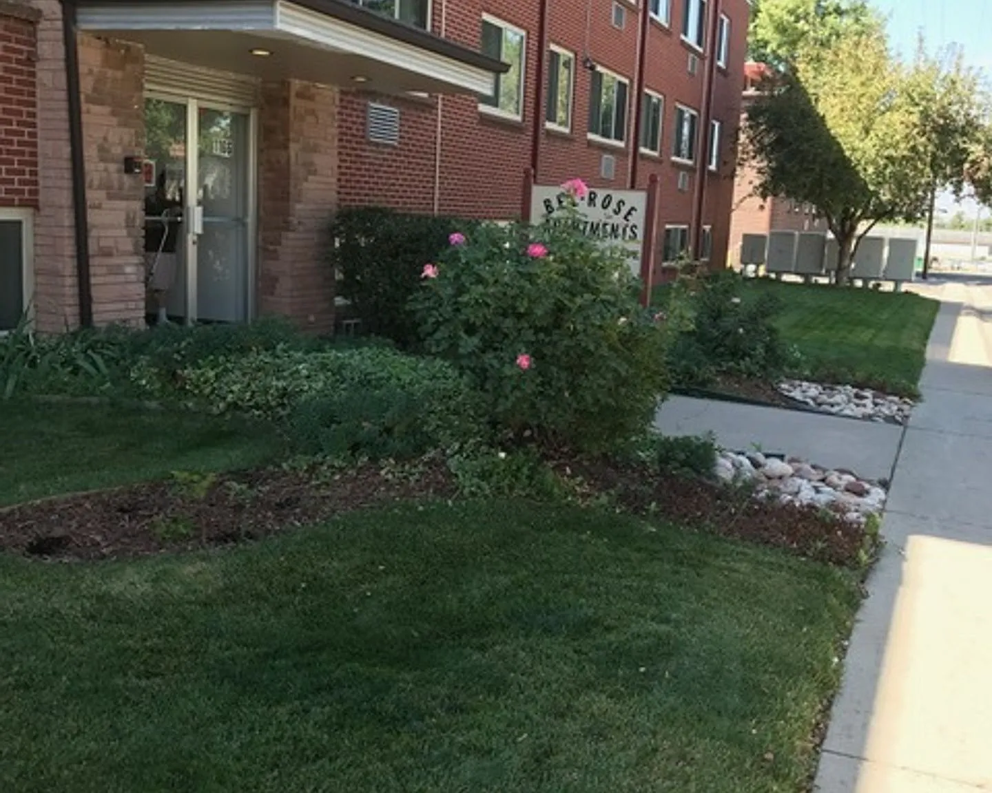 Belrose Apartments - Highly Desired Location!! — Photo 1