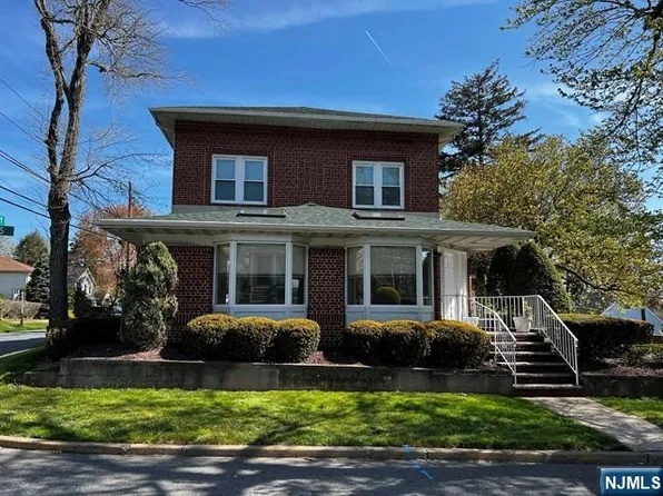 115 Paris Ave, Northvale, NJ 07647