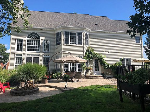 5th image of 9027 Stonebriar Dr