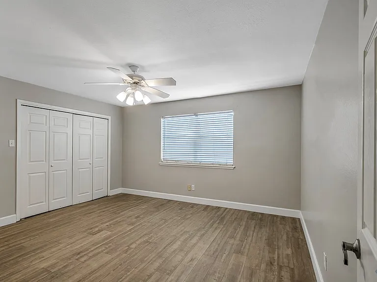 422 W Pecan Ave #D — Photo 19