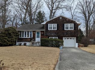 541 Marita Ann Dr, Northfield, NJ 08225