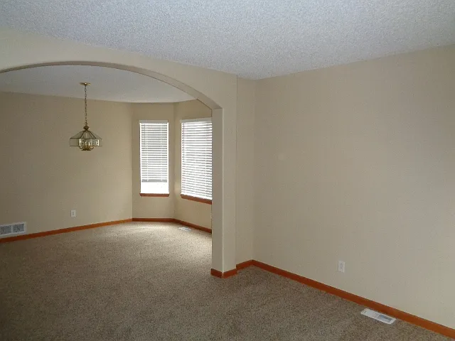20912 E Crestline Cir — Photo 3