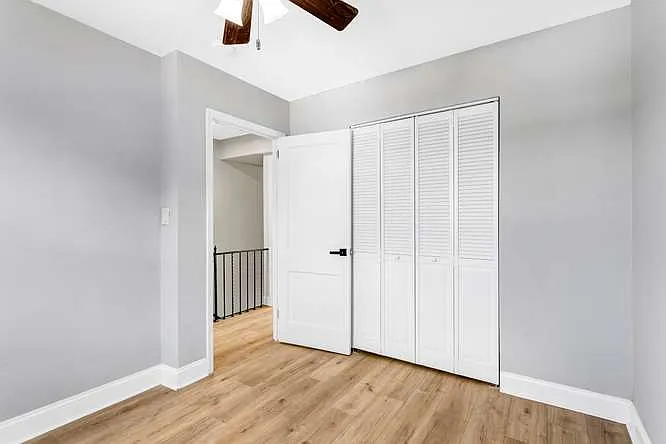 220 33rd St NE — Photo 11