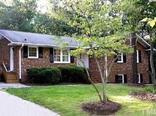 602 Long Leaf Dr, Chapel Hill, NC 27517