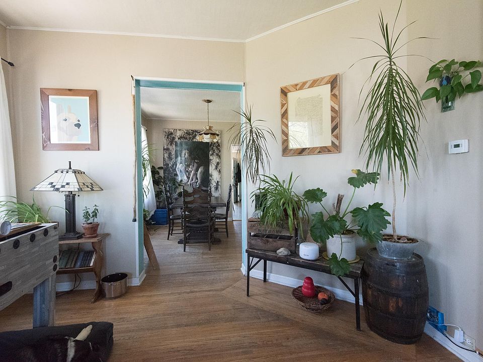 2nd image of 95 Parkdale Ave