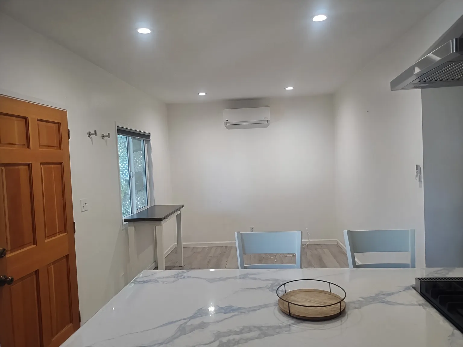 1 bed, 450 sqft, $2,000 — Photo 1