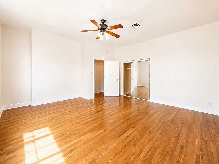 735 N Highland Ave #3 — Photo 24