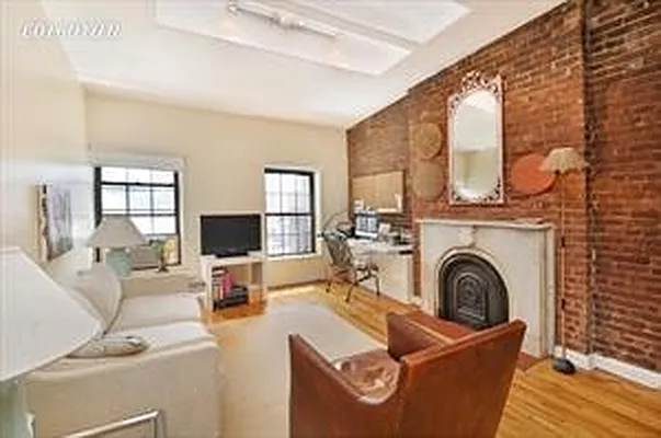 Rented by Corcoran | media 6