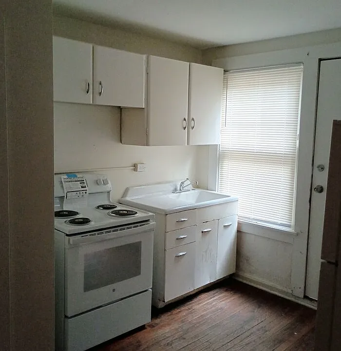 10205 Madison Ave #6