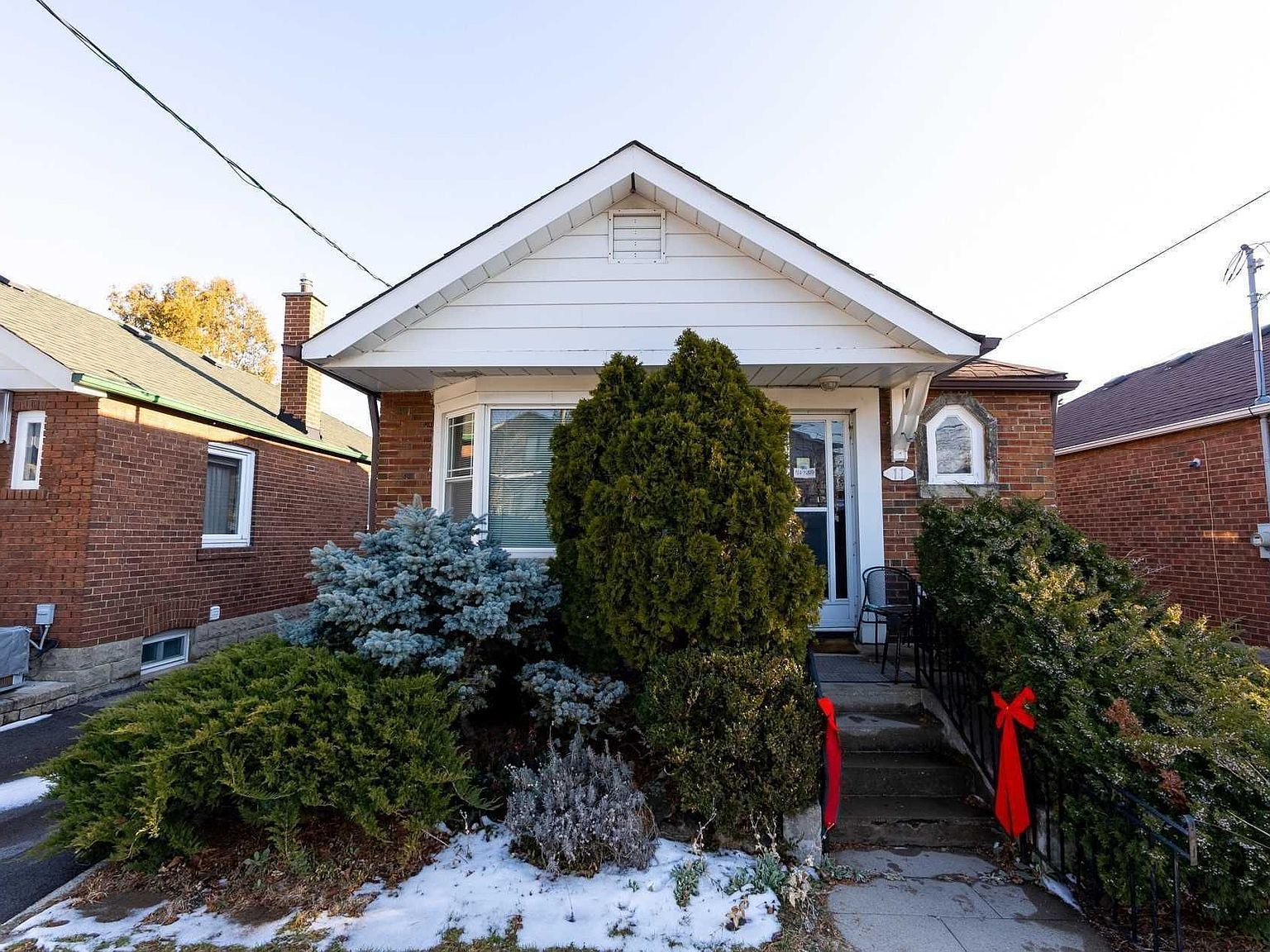 11 Southridge Ave, Toronto, ON M4C 3M3 Zillow