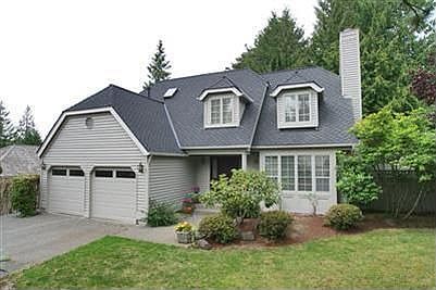 1st image of 500 Indigo Pl NW