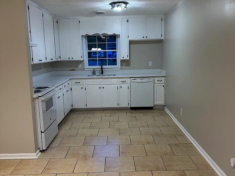 113 Lori Streetprattville — Photo 49