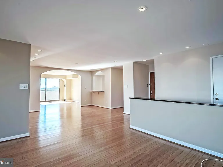 1800 Old Meadow Rd #1712A — Photo 20