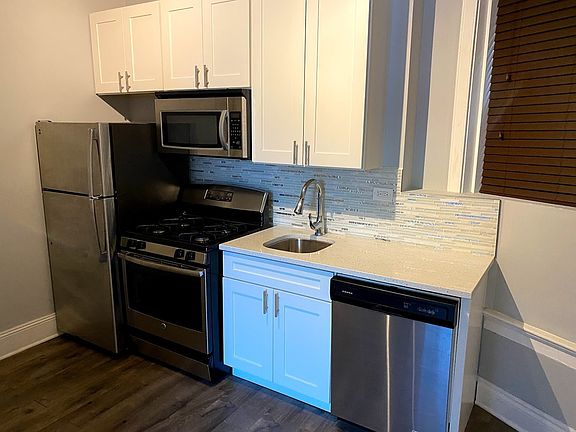 3rd image of 1848 S Paulina St #1S