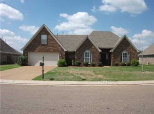 35 Mulberry Cv, Oakland, TN 38060