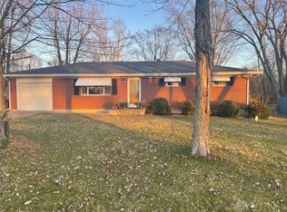 2220 S Burnett Rd, Springfield, OH 45505
