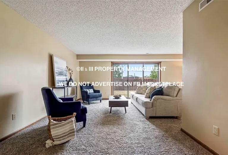 1102 Jeff Cir — Photo 4