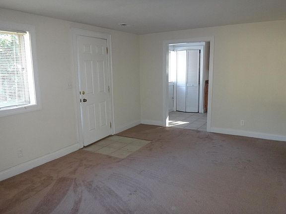 2nd image of 1816 Parkview Ave #A