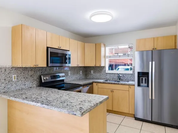 3072 NW 14th St, Miami, FL 33125