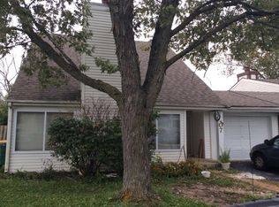 107 Elmwood Rd, Romeoville, IL 60446