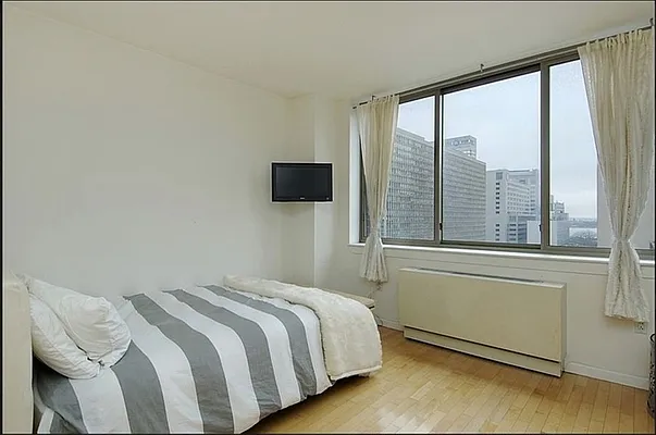 Rented by Manhattan Spaces | media 1