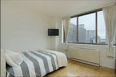 Rented by Manhattan Spaces