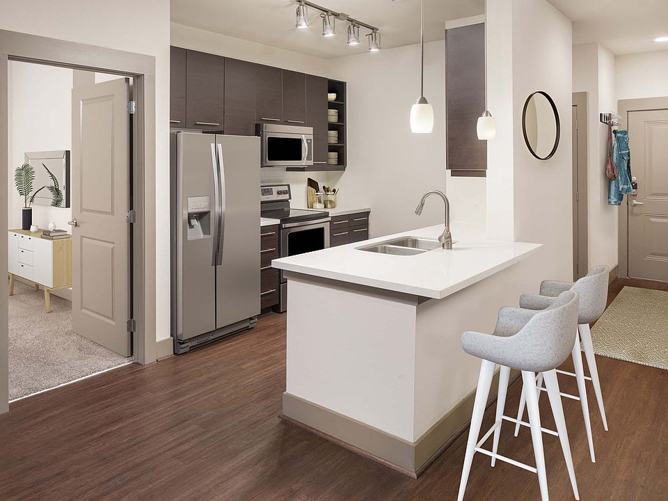 1st image of 120 Edgeview Dr #6301