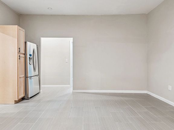 3rd image of 103 E Ash Ave #8