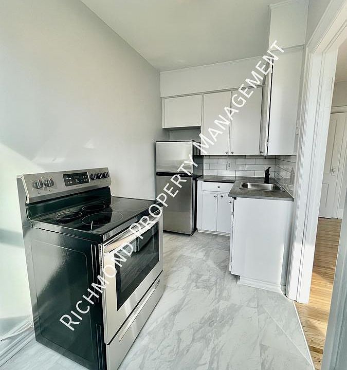 1st image of 74 Hanna St W Unit 5