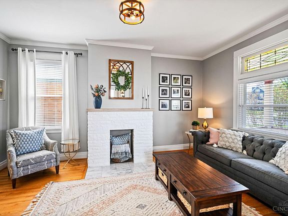 5th image of 3822 Floral Ave
