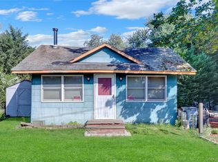 23 Furman Ln, Patchogue, NY 11772