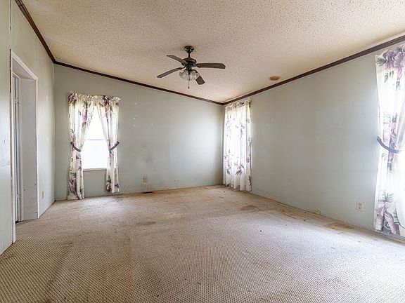 5th image of 4560 Vandyke Rd