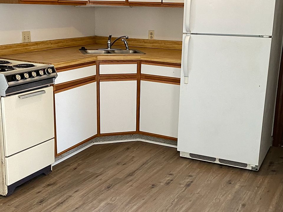 2nd image of 803 East St #15955842