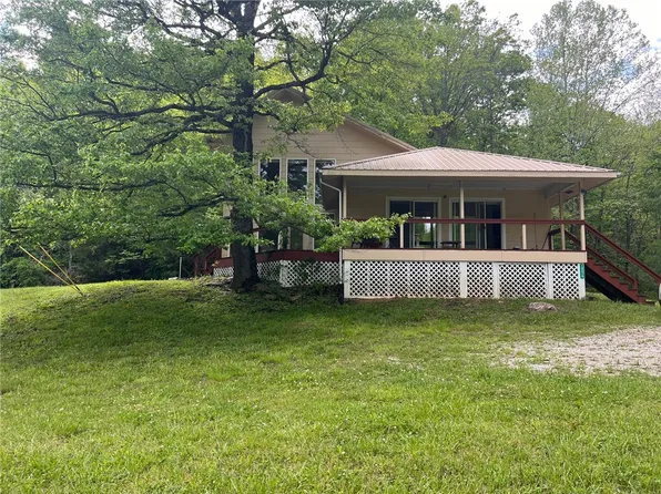 15415 Canfield Rd, West Fork, AR 72774