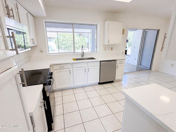 2nd image of 14624 W BLACKWOOD Drive